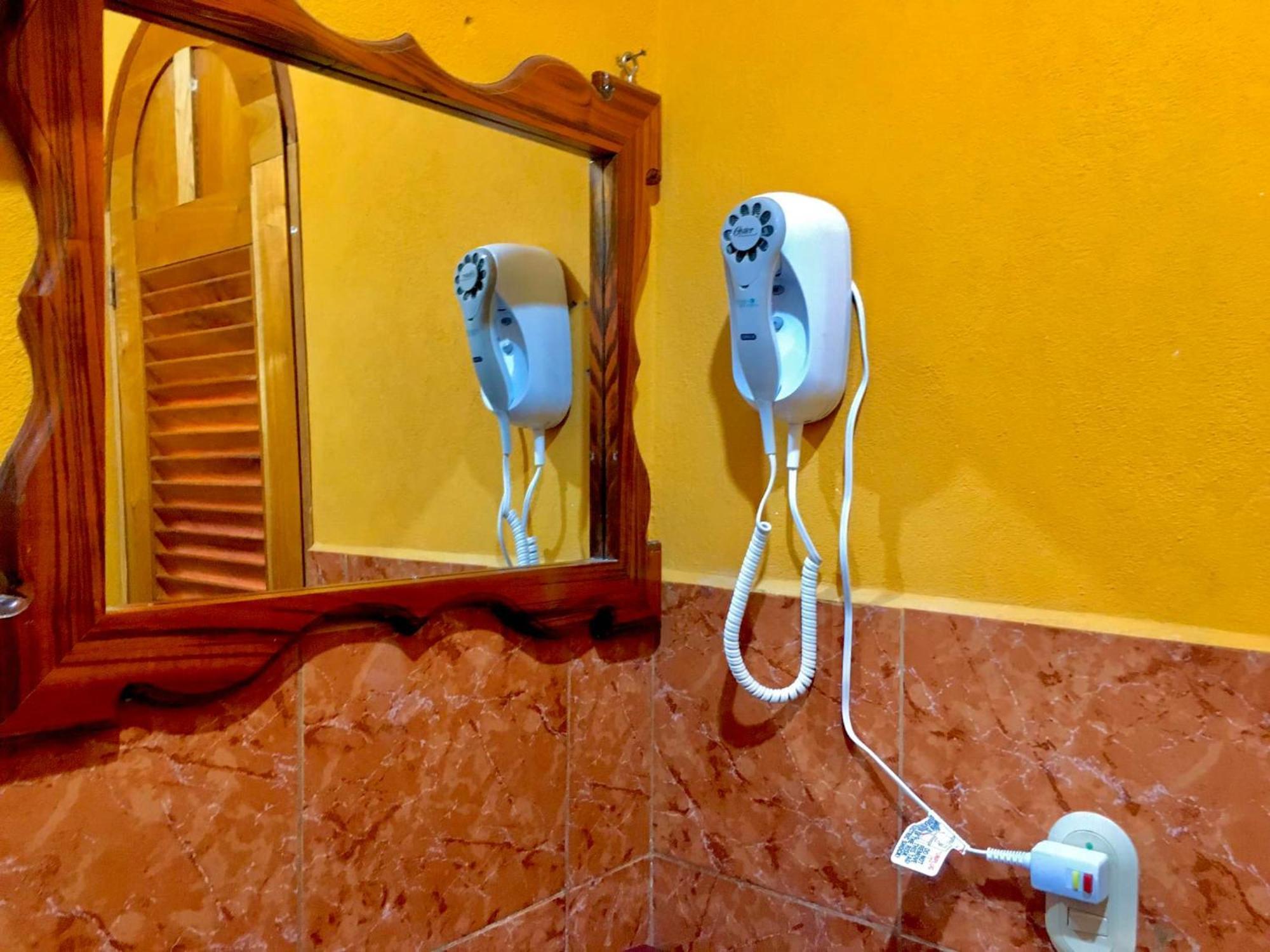 Hotel San Miguel Flores Szoba fotó